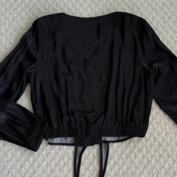 Patrizia Luca Tie Front Crop Top Black Size Small/Medium NWT - Picture 9 of 14